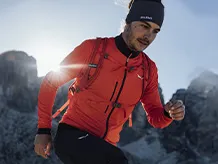 Pánské trekkingové a turistické bundy